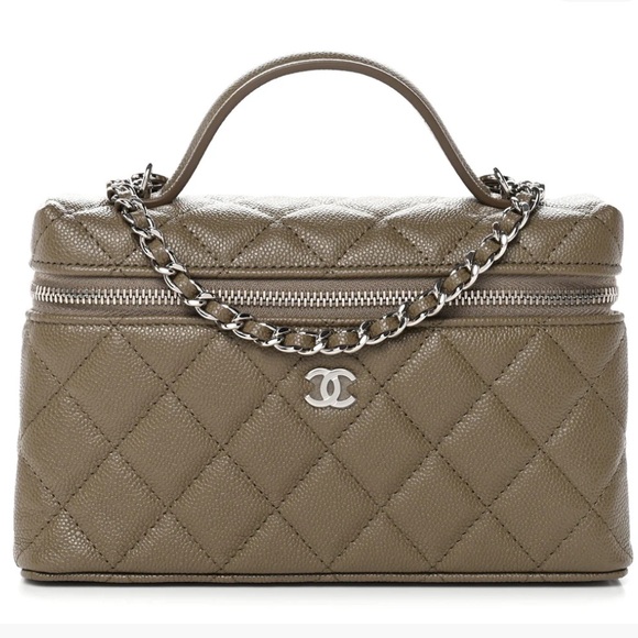 CHANEL Handbags - CHANEL Caviar Quilted Top Handle Vanity with Chain